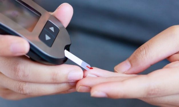 Pemeriksaan Kolesterol Yang Di Lakukan Secara Digital