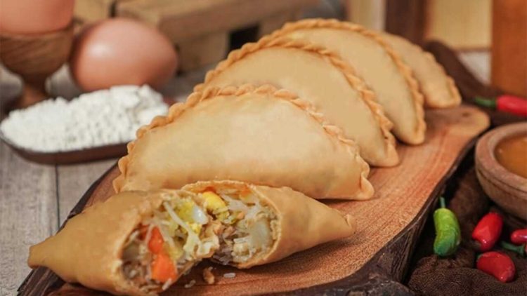 Makanan Makassar Yang Di Kenal Sebagai Jalangkote