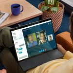 Perangkat teknologi Tablet Perpaduan Handphone Dan Laptop