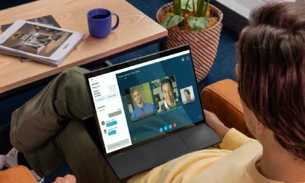 Perangkat teknologi Tablet Perpaduan Handphone Dan Laptop