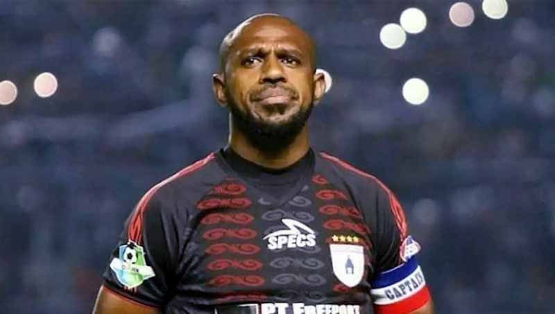 Pesepakbola Indonesia Boaz Solossa Dari Klub Persipura