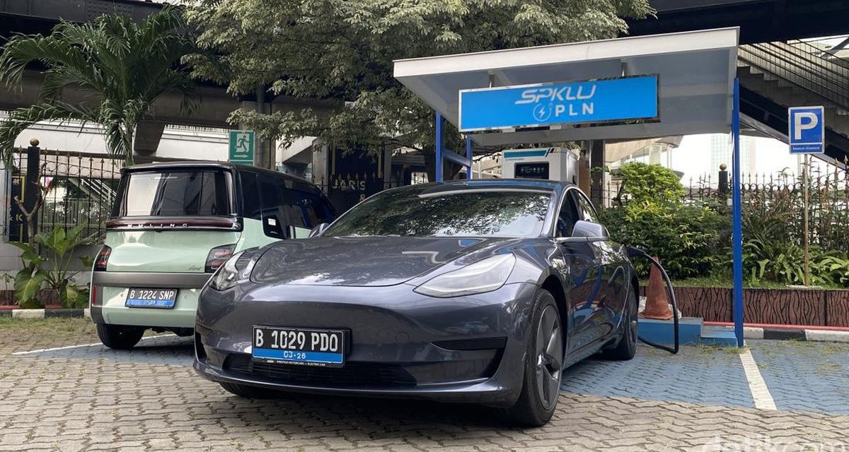 Kendaraan Tercanggih Tesla Merupakan Mobil Produksi Terbaik