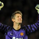 Kiper Asal Belanda Van Der Sar Mantan Manchester United