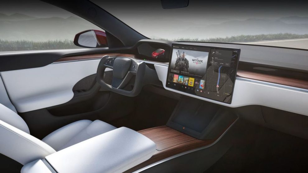 Kendaraan Canggih Autopilot Dengan Sistem Terbaru