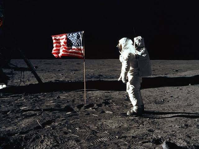 Seorang Peneliti Astronot Dengan Berbagai Tujuan Di Sana