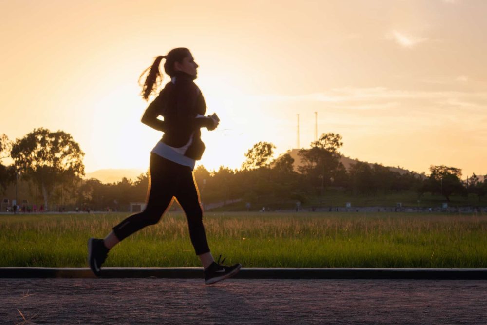 Olahraga Lari Jogging Dengan Gerakan Santai