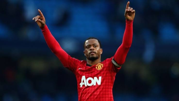 Bek Kiri Evra Posisinya Di Beberapa Pertandingan Bola