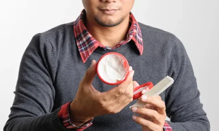 Produk Penata Rambut Sebuah Pomade Yang Modern