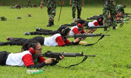 Olahraga Ketepatan Tembakan Dengan Peluru Asli