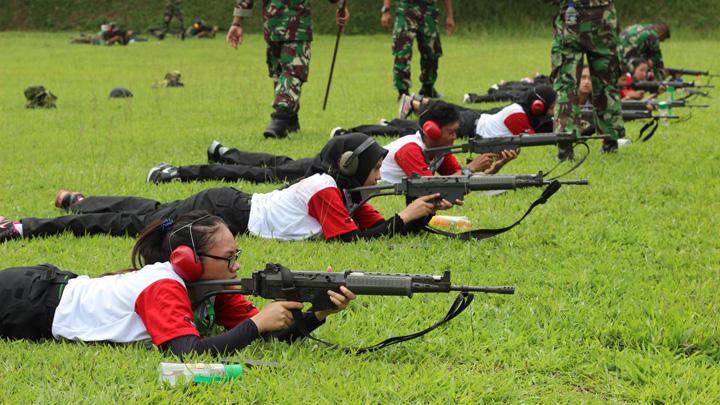 Olahraga Ketepatan Tembakan Dengan Peluru Asli