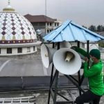 Perangkat Elektronik Speaker Dengan Pengeras Suara