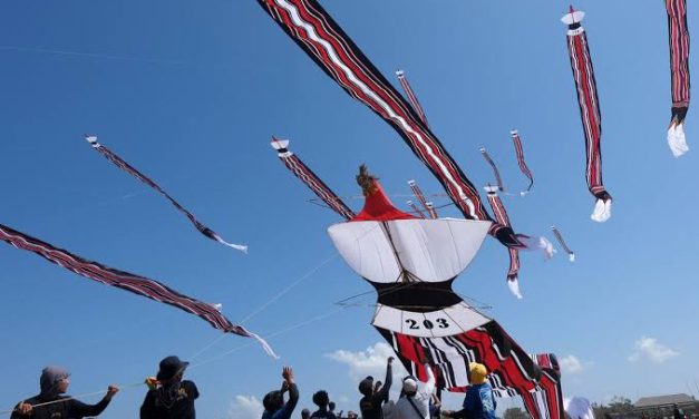 Trend Bermain Layangan Merupakan Kegiatan Tradisional