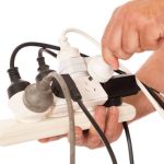 Sebuah Wayar Kabel Untuk Penggunaan Beberapa Perangkat