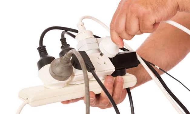 Sebuah Wayar Kabel Untuk Penggunaan Beberapa Perangkat
