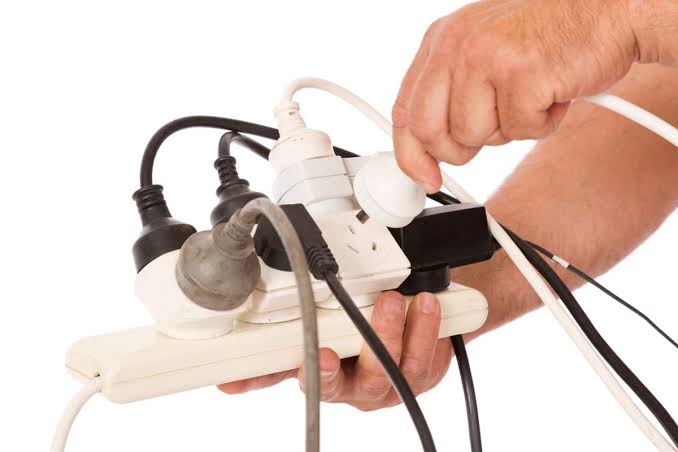 Sebuah Wayar Kabel Untuk Penggunaan Beberapa Perangkat