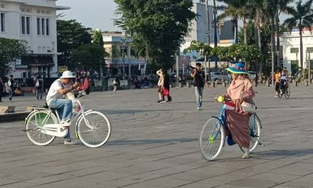 Kendaraan Klasik Sepeda Ontel Di Zaman Lampau