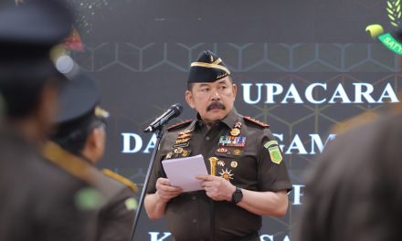 Penegak Hukum Di Jalan Oleh Jaksa Sebagai Pejabat