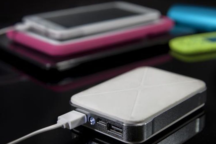 Pengisian Daya Baterai Dengan Perangkat Powerbank