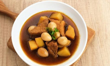 Suatu Hidangan Semur Yang Khas Dan Gurih