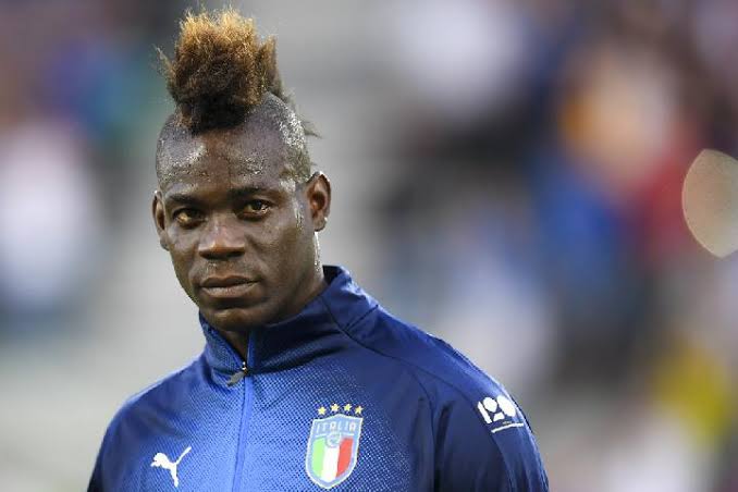 Pesepakbola Besar Balotelli Dengan Fisik Kuatnya