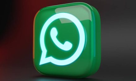 Sebuah Komunikasi Whatsapp Sebagai Penghubung Dari Aplikasi